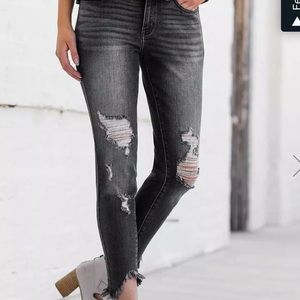 Grey distressed skinny Jean